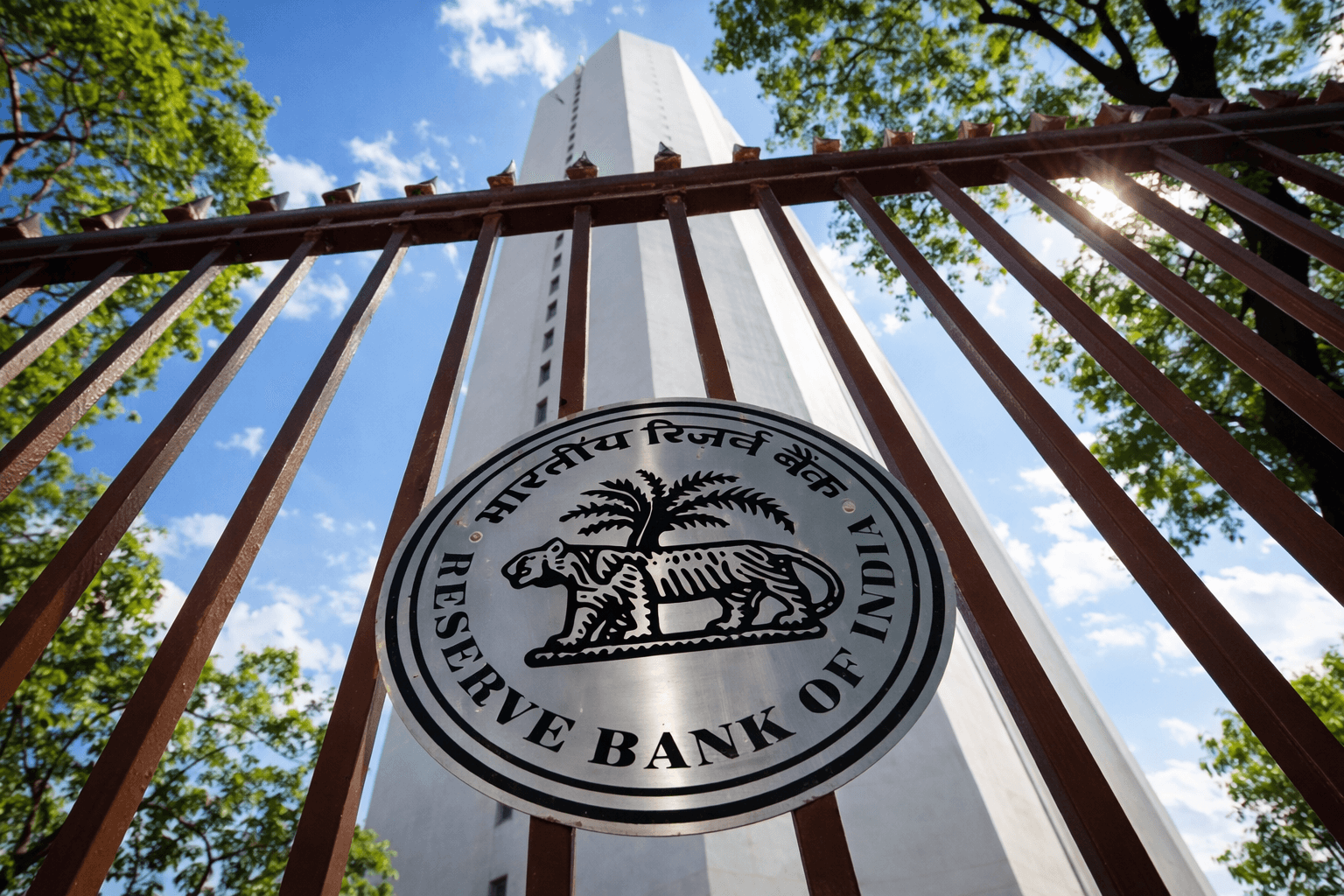 RBI Overhauls ECB Norms, India Inc Could Raise $100B Abroad