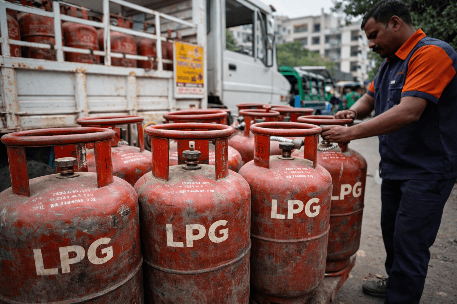 India Raises LPG Supply to 50% as Crisis Eases