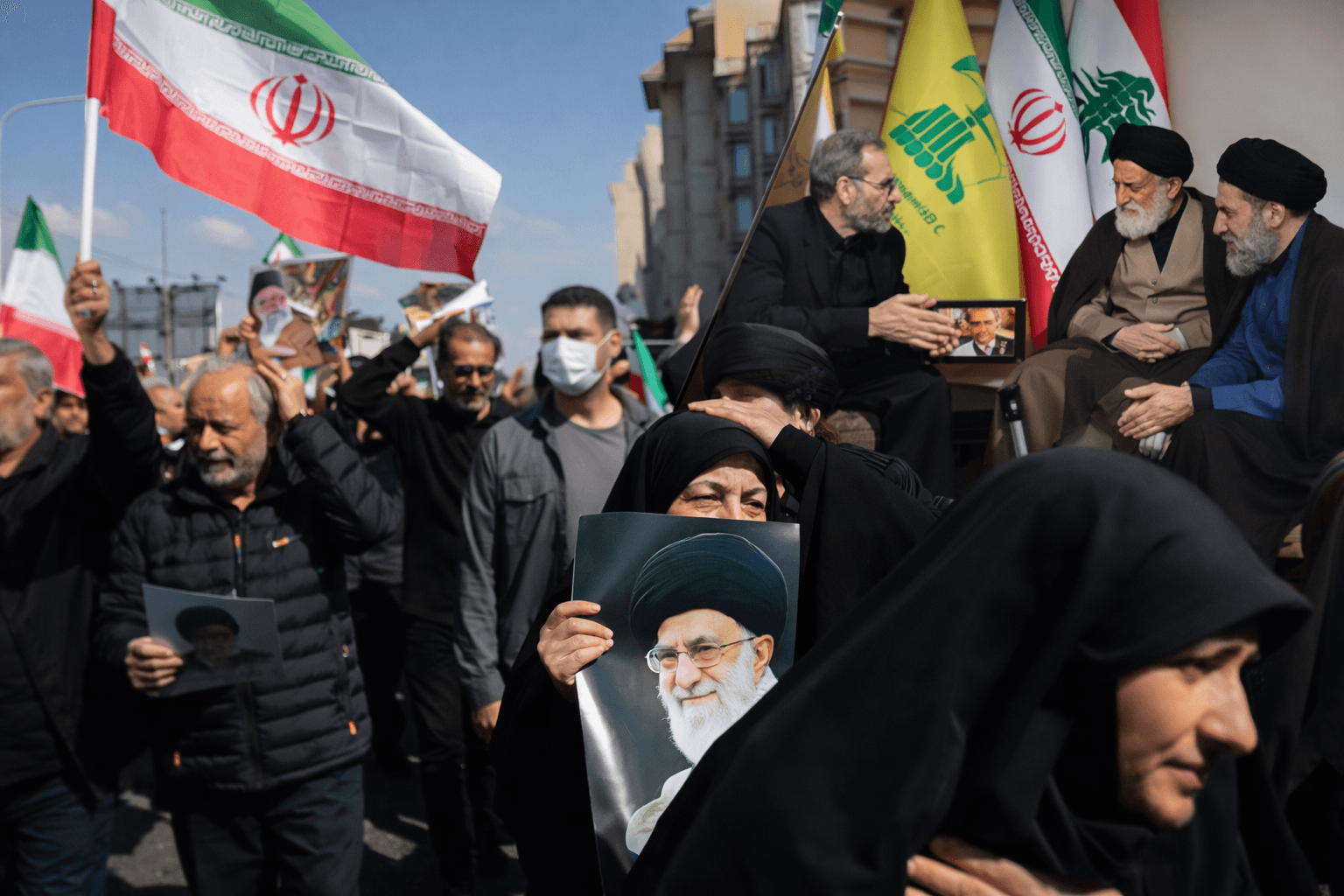 Iran Hardline Clerics Push for Rapid Naming of New Supreme Leader