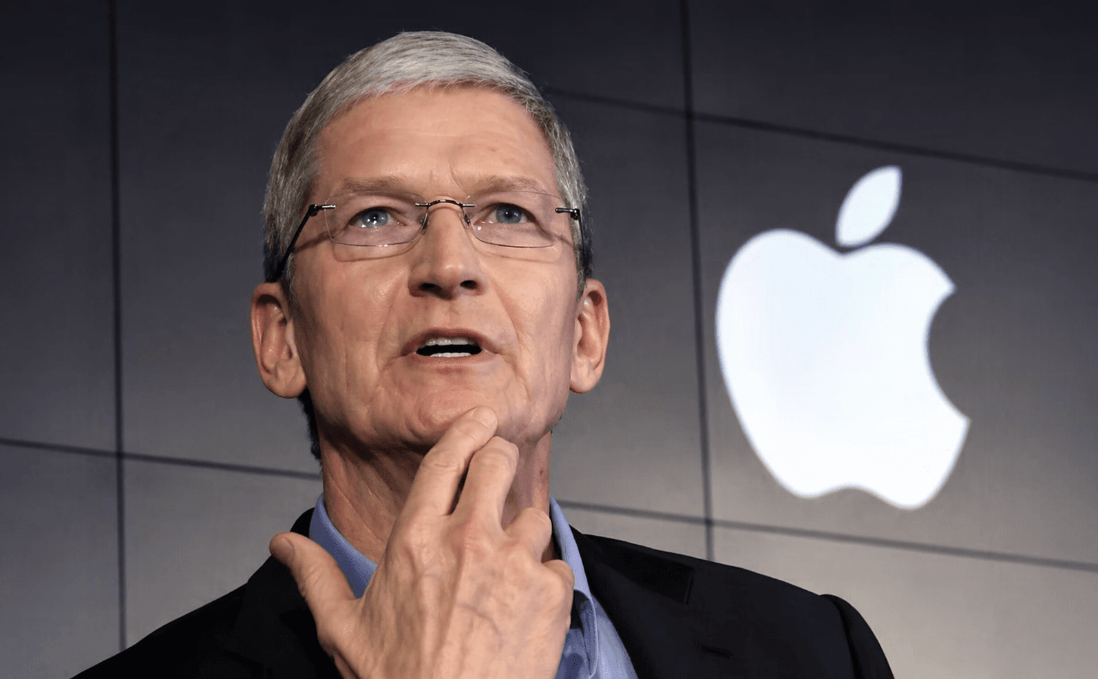 Why Is Tim Cook Stepping Down? What John Ternus Means for Apple’s Future Strategy