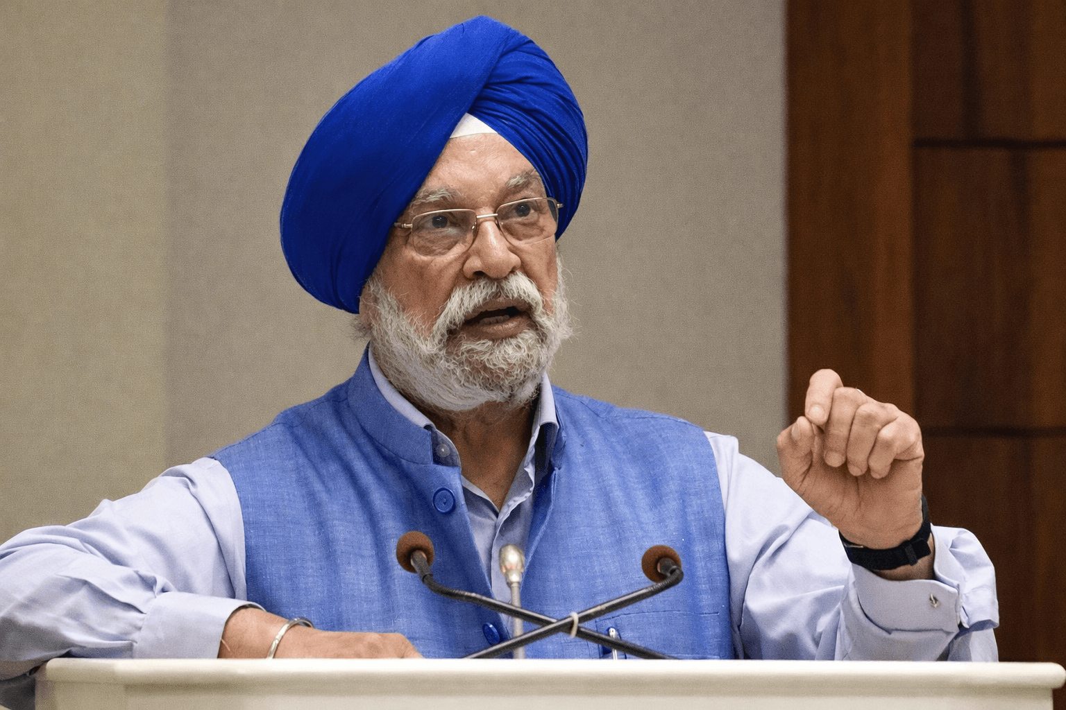 Lockdown in India rumours false, government clarifies truth